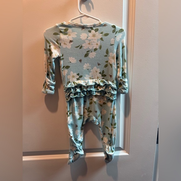Angel Dear Magnolia Blue Ruffle Footed Onesie 3-6 - Picture 4 of 4